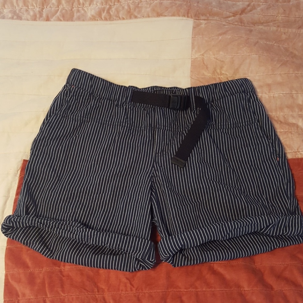 Columbia Women's Buckle Belt Hiking Short